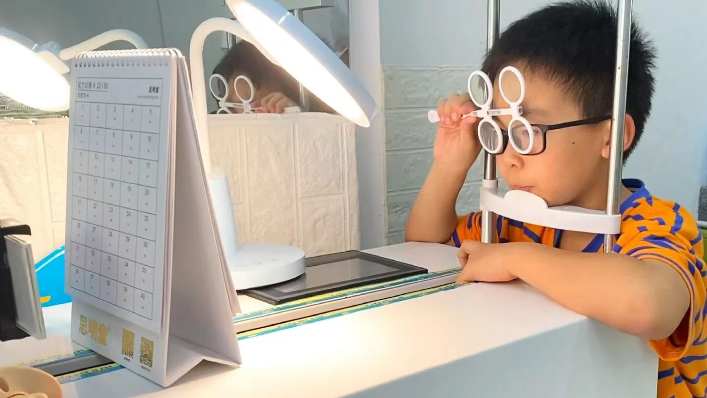 孩子佩戴功能性眼镜再练反转拍效果怎么样？