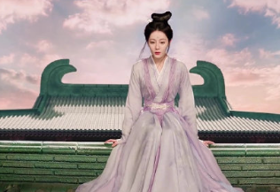 在这美好的春日里，让我们怀揣着希望，勇敢前行