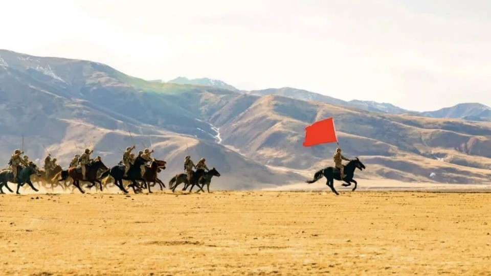 马年将至，来看看中国军人的“马年姿态”！