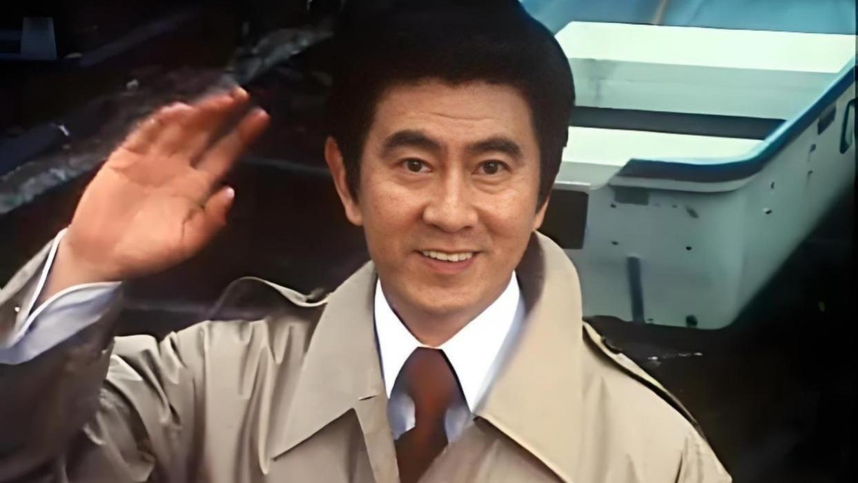 “大岛茂”扮演者宇津井健，照顾患病的妻子40多年，始终不离不弃