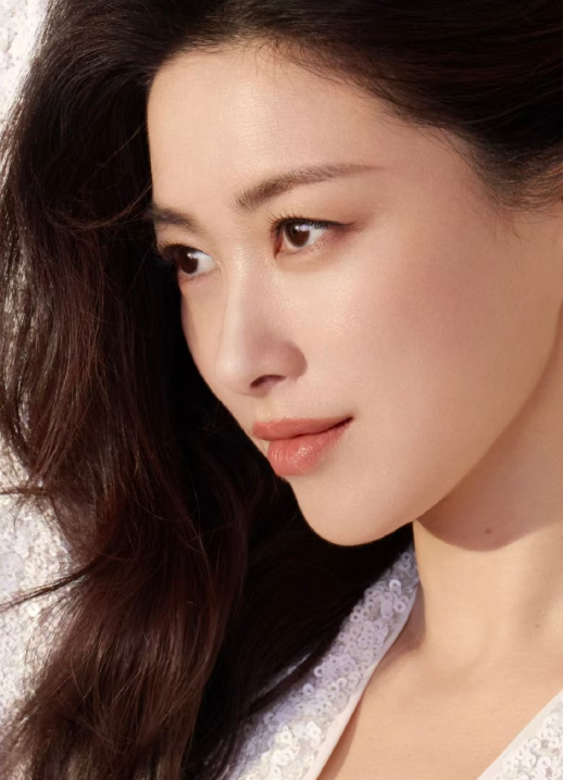 太标准了简约而不简单的穿搭哲学，熟龄女性真的该学学朱珠