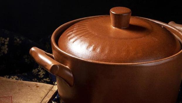 拒绝花哨！烧饼铺的家常菠菜粉丝砂锅，暖到心巴上