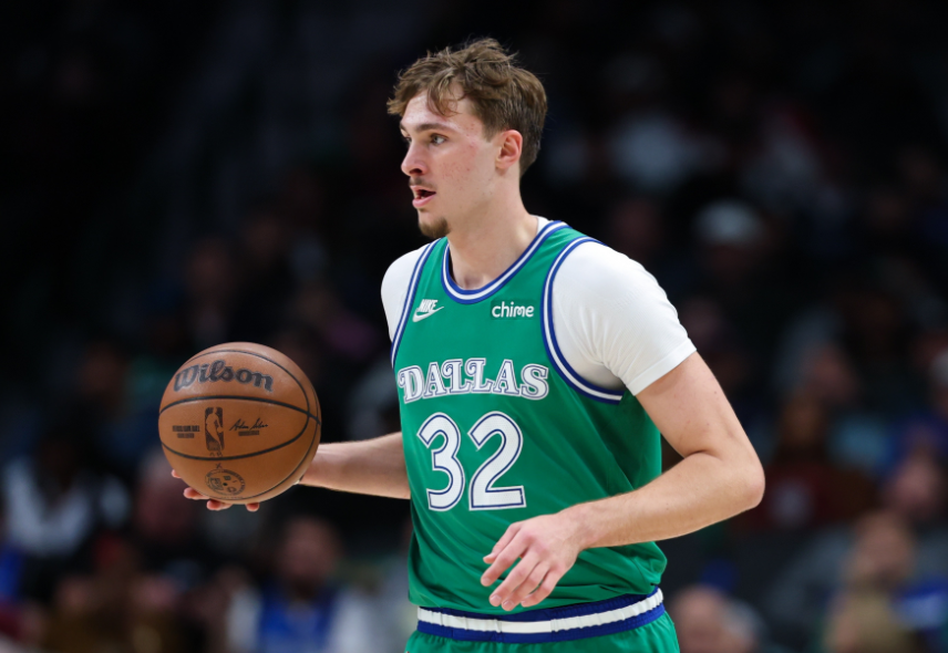 感觉今年选秀后卫都有缺陷，就没有几个防守好的没有哈伯和康努这种愿意干脏话累活，双