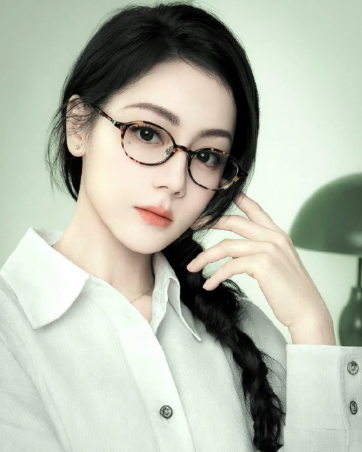 沐着星河微光奔赴心上之人