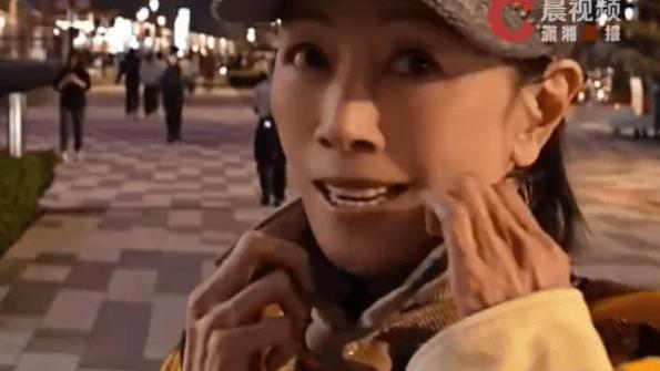 ​56岁袁洁莹近况惹心疼！暴瘦语速迟缓，曾是周星驰版双儿意难平