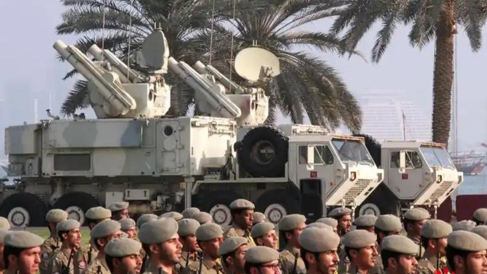 穷得只剩下钱的国家：军队人数才8000人，士兵年薪却达1000万