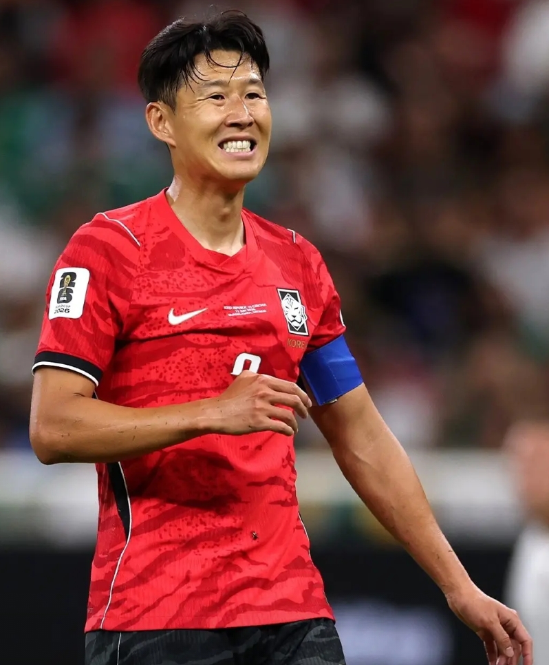韩国足协“急了”！

韩国0-1南非，出线命运拱手于人！
 
韩国队赛前手握出线