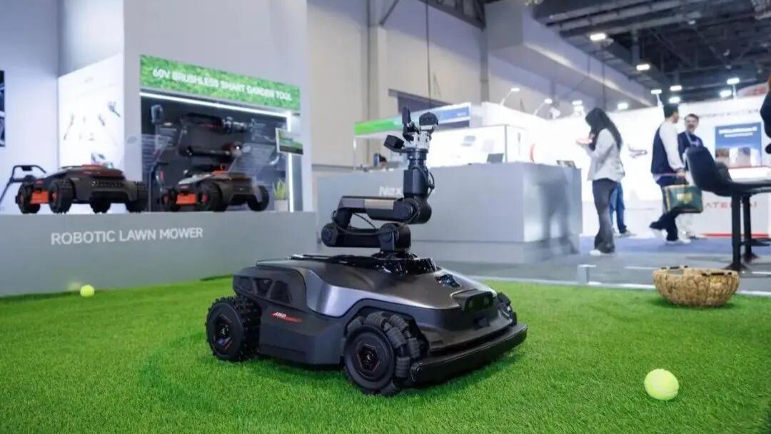 一年登顶全球！MOVA割草机器人撬开万亿市场