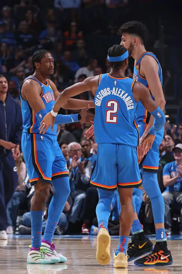 强如雷霆都要挑选对手了！
明天对阵掘金，雷霆这边大当家亚历山大、二当家杰伦威、三