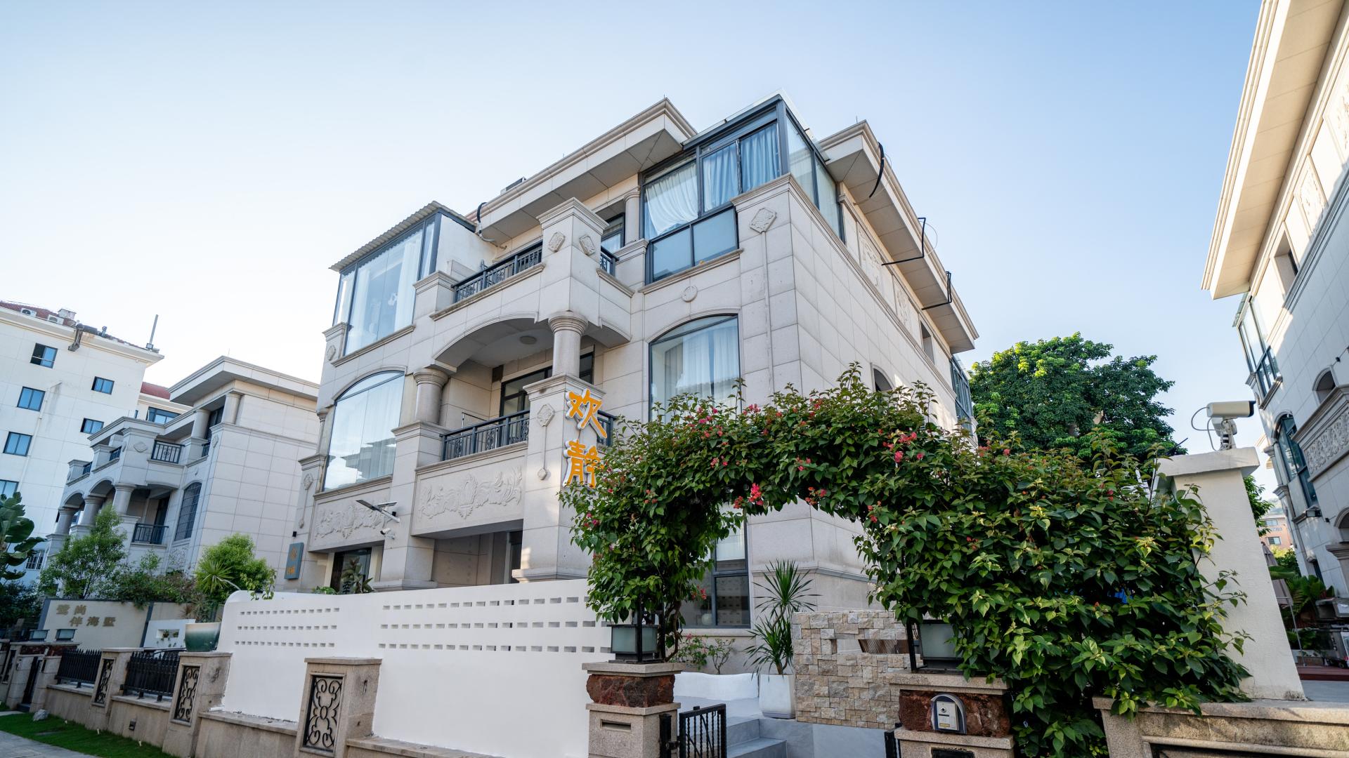 深度测评｜厦门环岛路企业团建独栋别墅，办公、住宿、海边拓展一体化，行政一站式省心选址指南