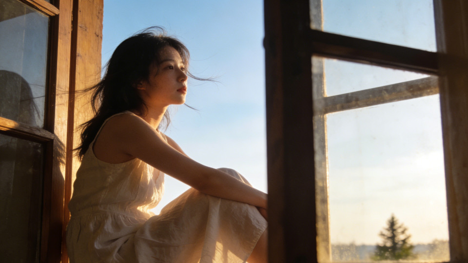 你真的在享受孤独吗？哈佛大学揭秘：一个人待久了，后果可能超出你的想象！