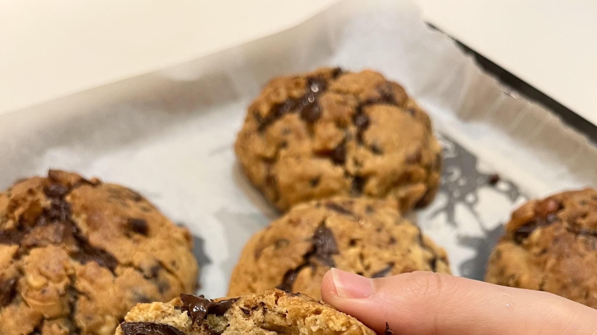 纽约曲奇：一口爆浆，坚果巧克力多到犯规的私房配方