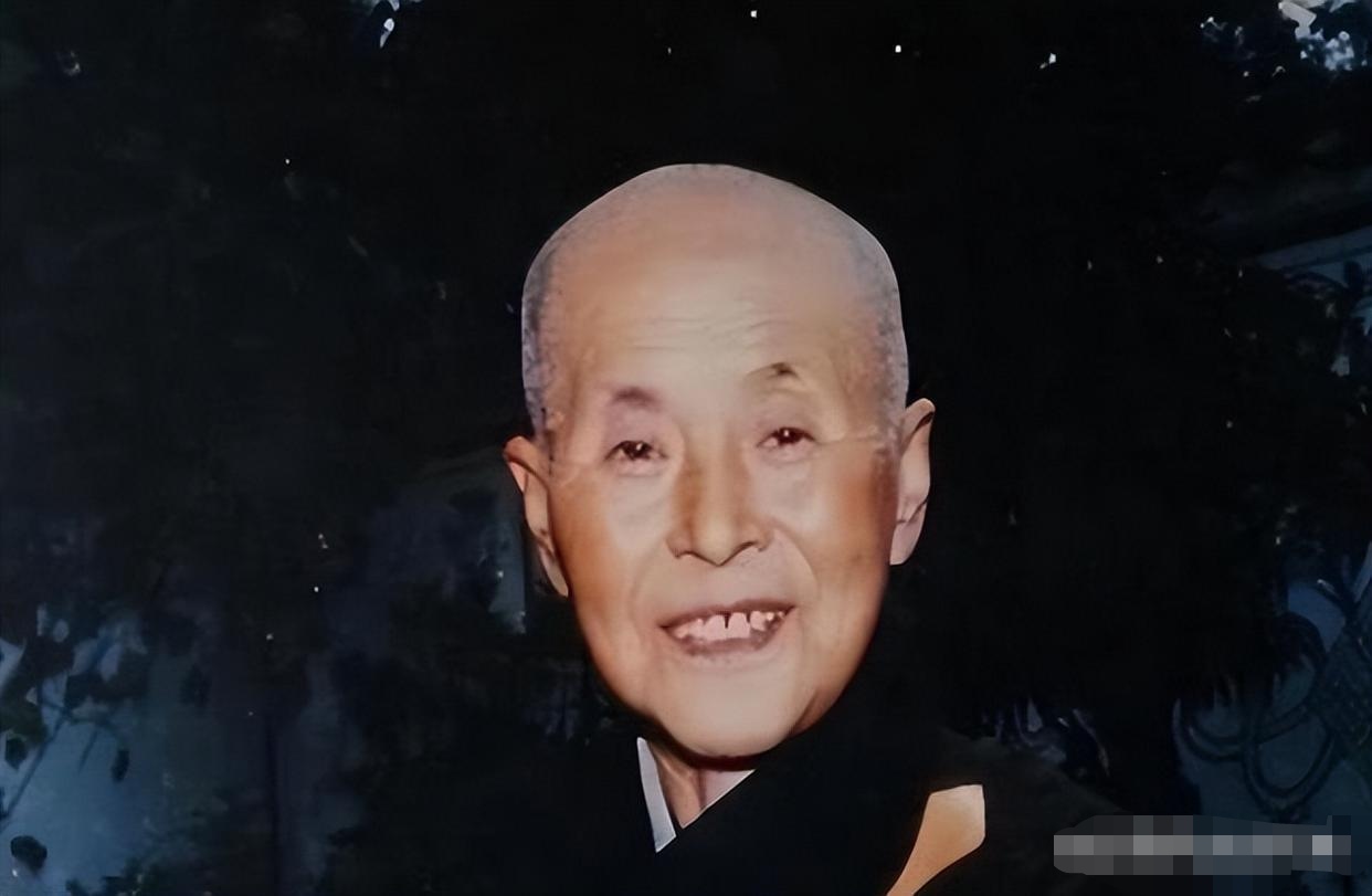 仁义师太圆寂后弟子给她坐缸，诞生肉身菩萨