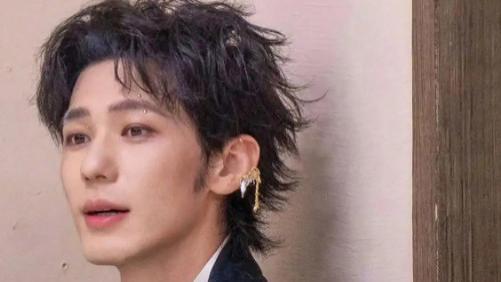 白宇初恋前女友Sara施映雪发文引关注！