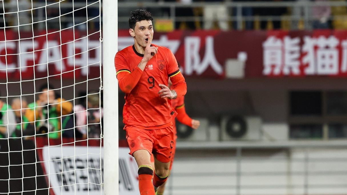 中超动态！20岁留洋新星回归，山东泰山锁定新外援后卫