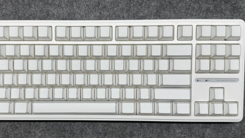 拒绝平庸，RK R87Pro V2 ，不止是键盘更是桌面白月光