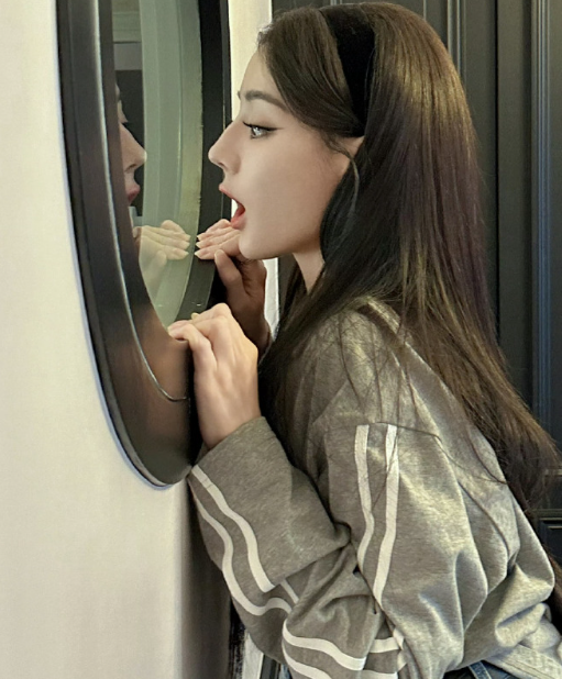 我的爱人离我好远好远！