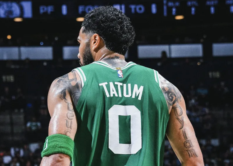 今天的比赛证明，我凯跟马刺就是一档的

不说文班手感问题。今天本来的计划就是杰伦