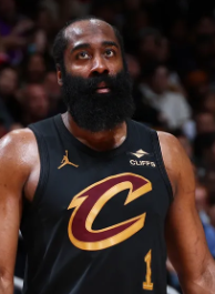 我又又有新发现， 哈登米切尔好像没有配合，都是谁运过半场 谁来打，另外一个人看戏