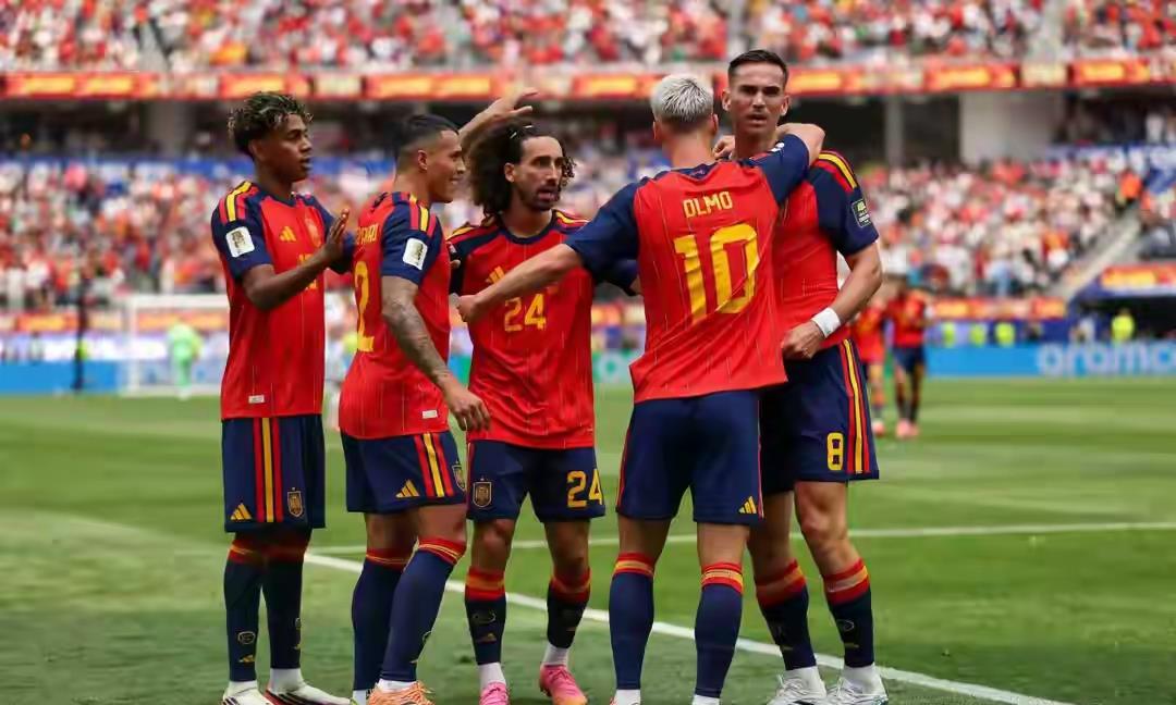2-1绝杀！世界杯四强出炉两队，法国战最强对手，决赛提前打响？

7月11日