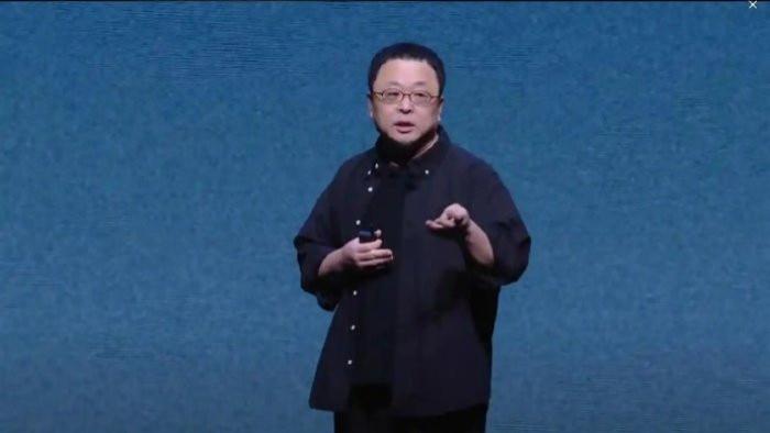 从2014年骂到2026年，为什么罗永浩总揪着苹果不放？