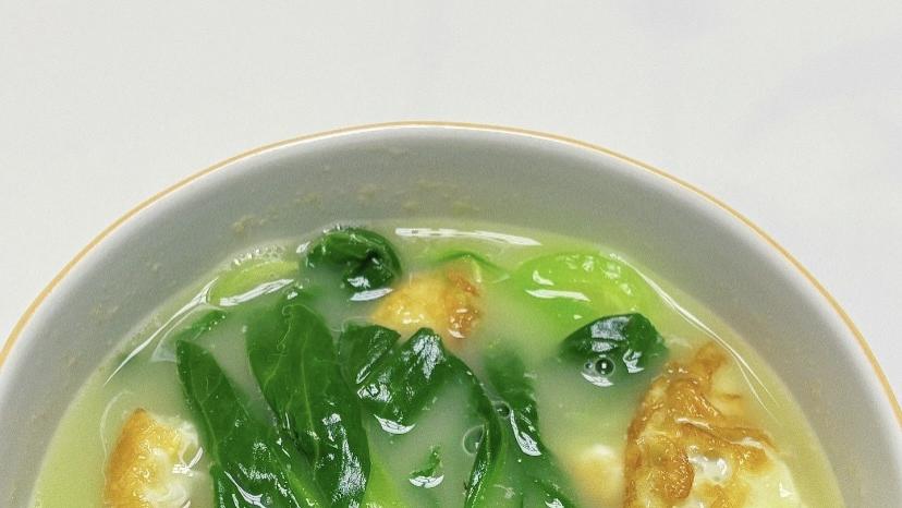 减脂期的神仙汤！青菜煎蛋汤，低卡鲜美，5分钟搞定！