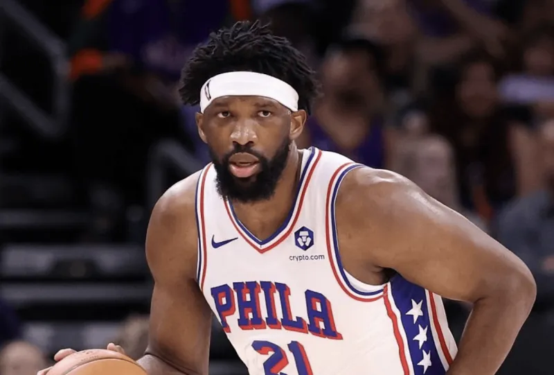 NBA常规赛76人客场对阵活塞的比赛已经结束。全场战罢，76人以109-131不