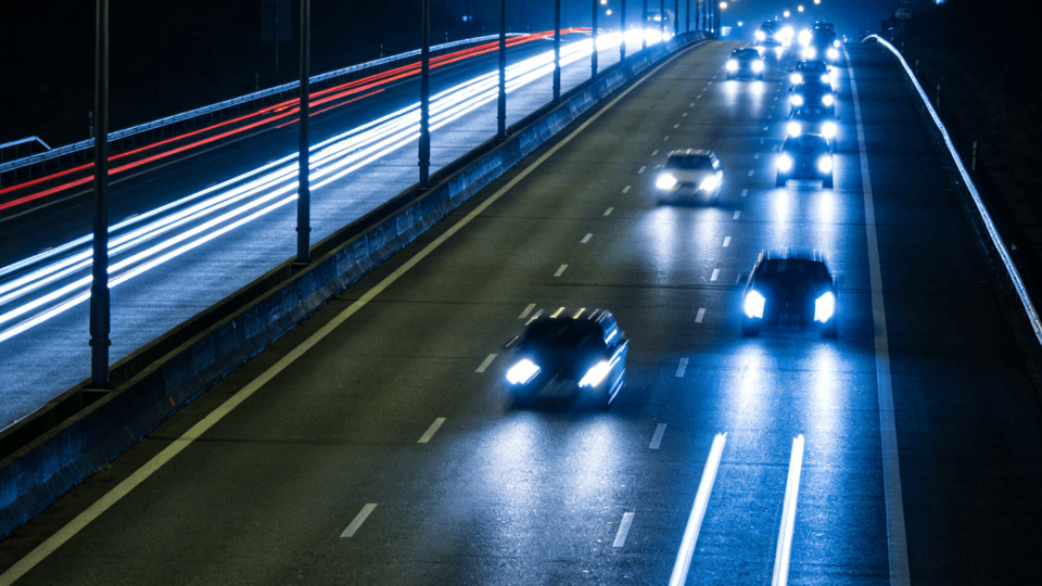 晚上跑高速还是国道？别为了省那点过路费