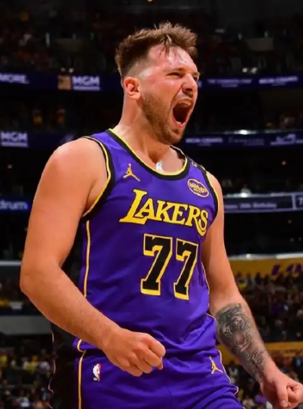 东契奇的防守被严重低估！有点印象流了
硬核数据：防守价值肉眼可见
单防效率：被单