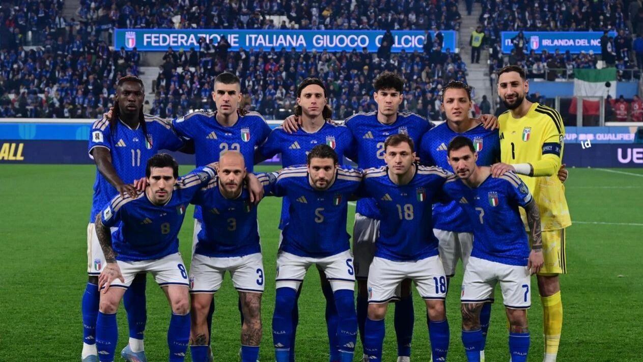 2-0，意大利击败北爱尔兰，托纳利小基恩破门，洛卡特利首发