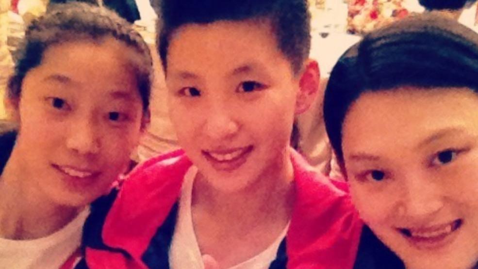 珍贵的中国女排3位姑娘的私下合影：朱婷笑容浅浅，王一梅很开朗