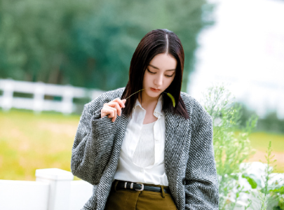 该反省的是我的见识与眼光，而不是我的真诚与善良