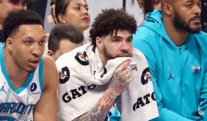 NBA附加赛，黄蜂客场90-121不敌魔术，被淘汰出局。
本场输球后，黄蜂已经连