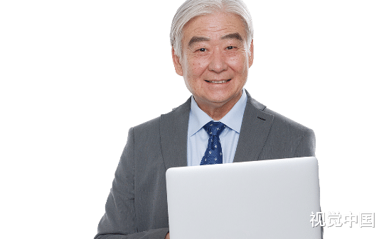 退休当天，我被女婿轰出家门，转身我成了暗访专员