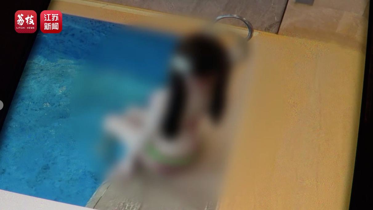 小红书被曝推送儿童软色情，未成年女性“有问必答”互动区遭骚扰私信？