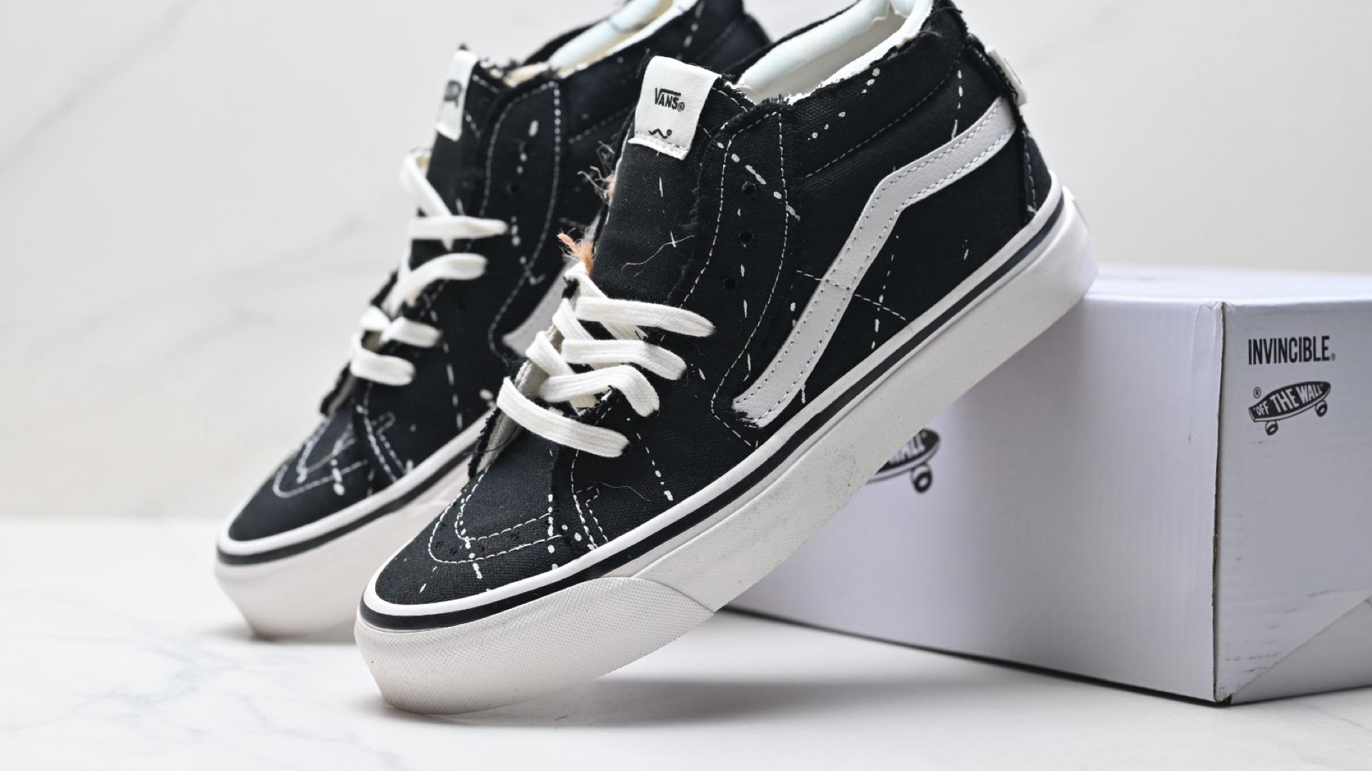 INVINCIBLE x Vans off the rhyme 联名款双层磨损潮流休闲滑板鞋