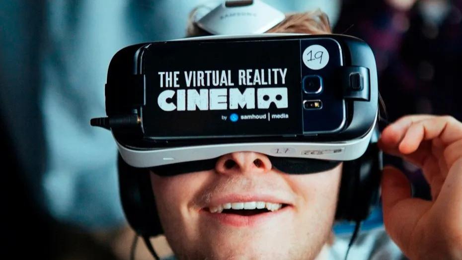 虚拟现实影片首批公映许可落地，9部影片获通行证