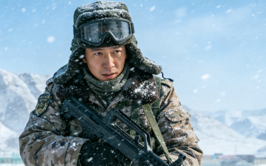 我是松北军区正团级作战参谋，婚礼前夕被未婚妻背叛，新郎栏竟不是我，而是我亲手推荐给未婚妻的下属少校…