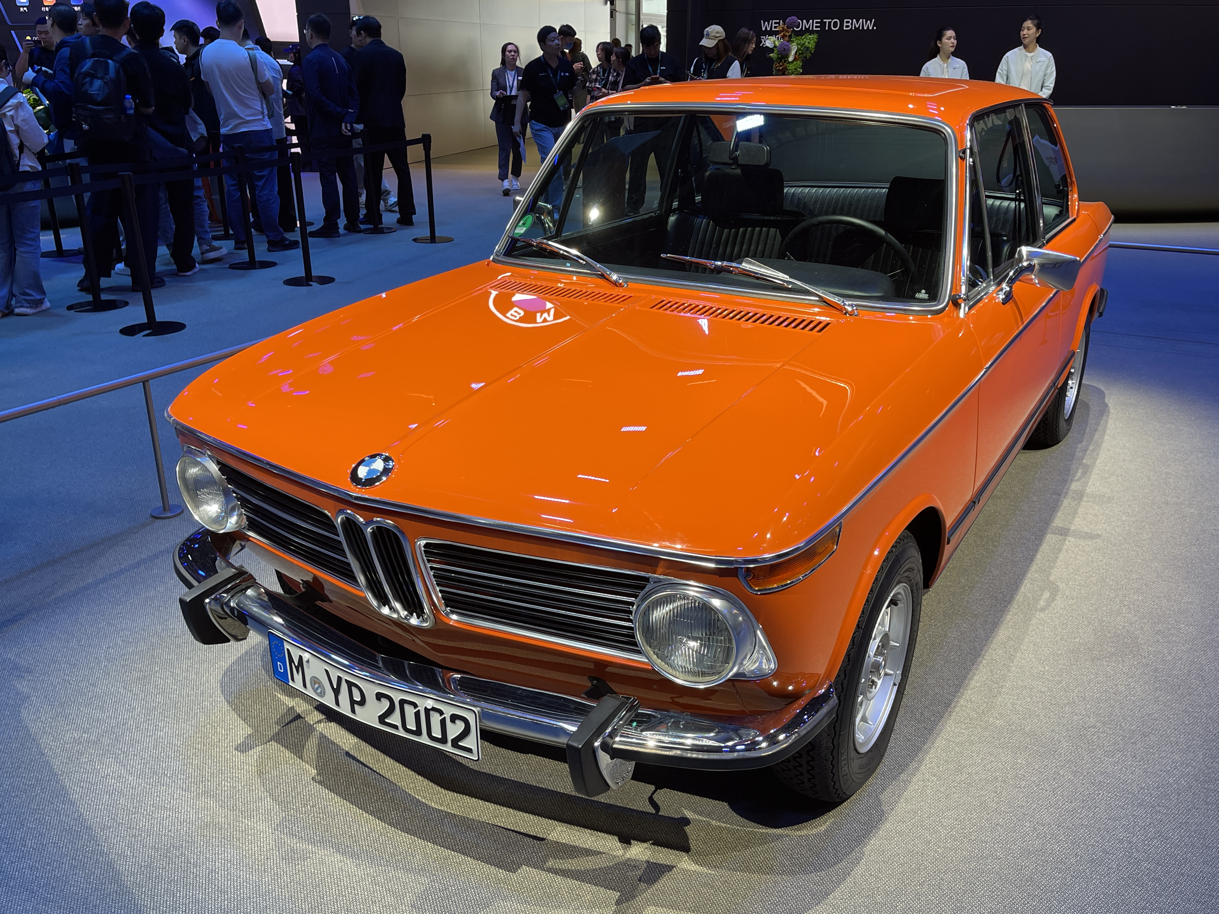 #北京车展 除了奔驰，宝马展厅也有古董车