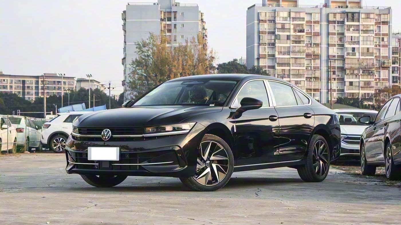 全新大众迈腾造型动感 ，不足18万起配华为HiCar互联，还保留EA888