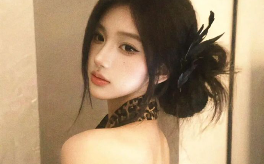 为避免被黑化兽夫害死，我赶紧和他们划分界限，哪知他们看我的眼神越发深情...