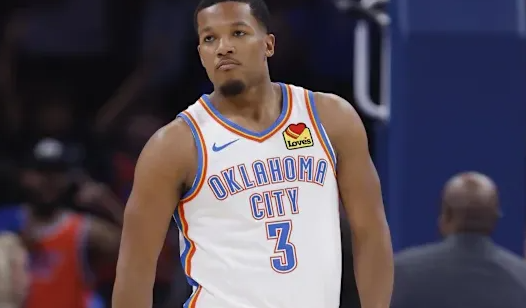 雷霆已与前锋巴迪-伯海姆签下一份双向合同，以补充球队阵容深度。
与此同时，雷霆裁