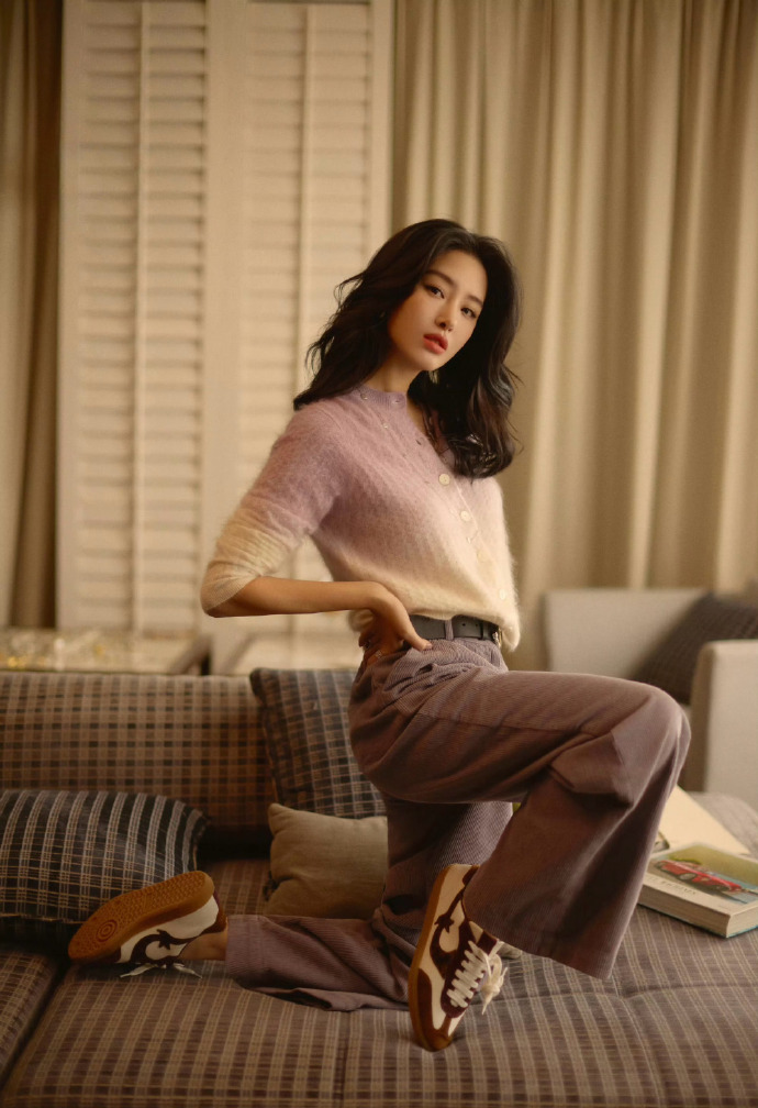 杨采钰暖光絮语一抹秋色