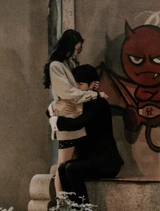 杨幂许凯路透氛围感拉满！
 
谁看了这组路透不迷糊？杨幂和许凯《爱的二八定律》片