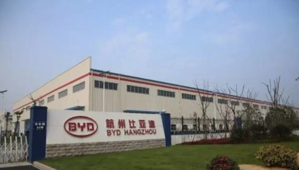 中国的新能源汽车，已经进入北美市场，离进入美国还有多远？