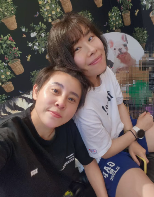句句不提爱，句句都是爱！王濛周洋来自中短的神仙友谊。 濛主咋这么搞笑嘞，王濛： 