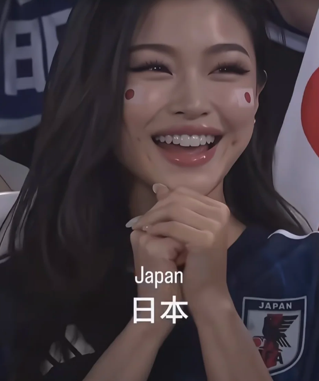 世界杯看台的神仙颜值！我直接截图截到手软
