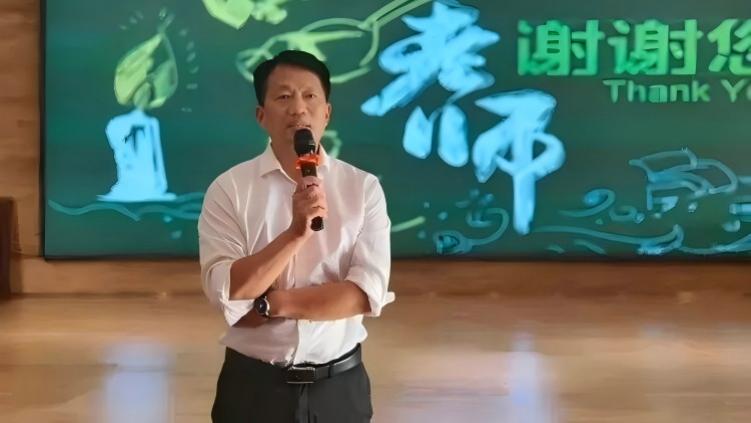 徐州七中校长被查：揭开教育领域反腐新篇章
