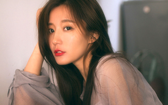 亲耳听完富二代男友的‘游戏心得’，我把烂苹果砸他脸上，搬进了他家别墅