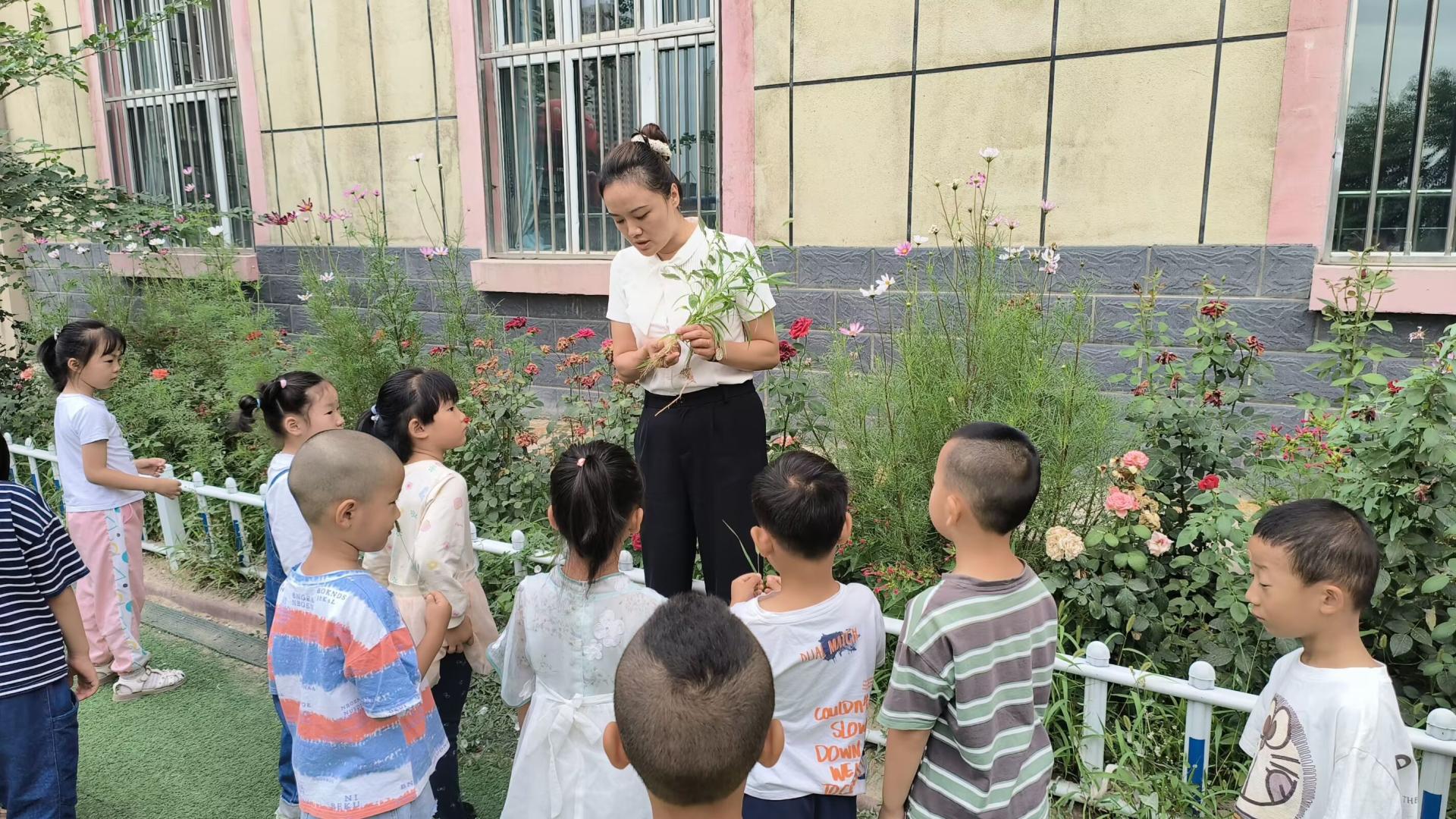 参观幼儿园时孩子不适应，这样应对！